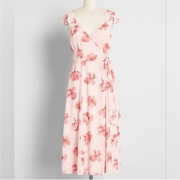 NWT Hutch Floral Wrap Dress Size XL - Picture 1 of 7